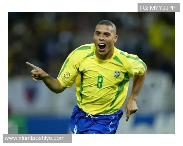 足球明星化身动漫角色展现激情与魅力的视觉盛宴